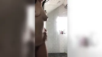 LilIv_vid cute blonde girl got herself a finger on the couch