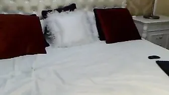 blakkittyxx pretty woman undressed in front of the camera and masturbates in the chair