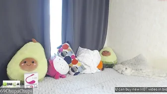 69chupachups adorable chicks masturbating cunt