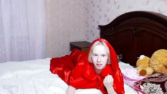 blacklily01 busty babe massages pussy