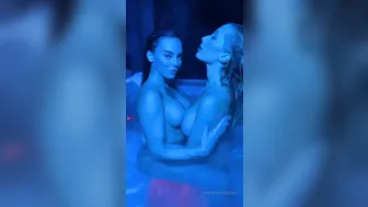 KaylenWard big breasted slut fucks shaved cunt