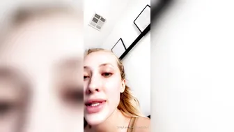 KaylenWard gorgeous slut gives big boobs