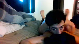 bigthingss skinny nipple pulls pussy with fingers