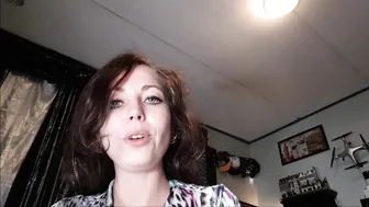 Jade Styles predatory panther craves to cum in the process of jerking