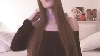 Hitomi Tanaka spectacular devil smartly jerks off her dildo