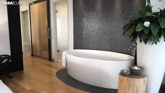 Lara CumKitten babe in stockings fucks both holes