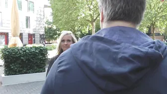 Dirty Tina sponge courtesan in the office spoils himself with pleasures