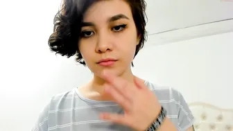 1genesis cute chick jerking her pussy with a phallus