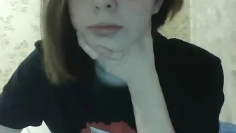 serafi bitch with huge booty caresses hairy cunt