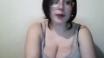 sexeva sweet chick masturbates with sex toys