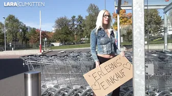 Lara CumKitten attractive babe excites her sexuality