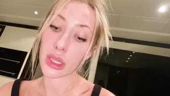 KaylenWard Busty bitch