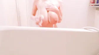 Hitomi Tanaka lustful trance fucks girlfriend