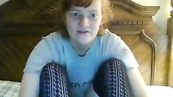 sexy_chebby hot bitch caresses shaved cunt