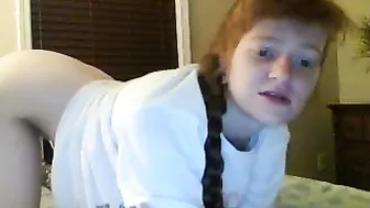 sexy_chebby great bitch wore a mask and fucks with a toy