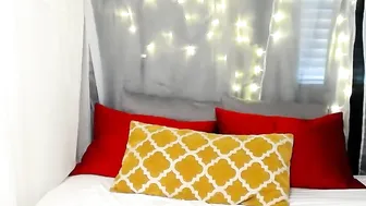 scarlettfoxplaymate modest slut tells interesting stories on camera