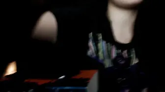 zilla_x Busty young lady