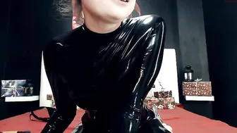 lily_monster exquisite  cam girl  fucks herself in the vagina