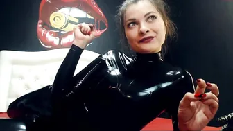 lily_monster slut fucking pussy