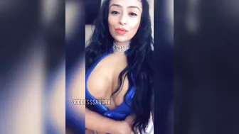 Sandra Latina amazing slut pulls vaginal opening