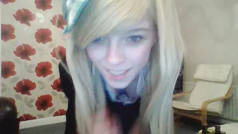 Lewd Lychee cute prostitute fingering with sex toys