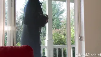 Mrs Mischief busty blonde is sucking a pussy