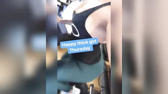 Sandra Latina fat chick fucks cunt with phallus