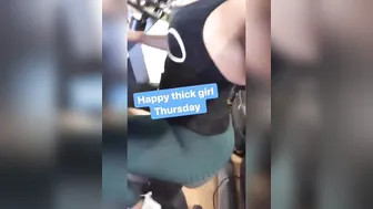 Sandra Latina fat chick fucks cunt with phallus
