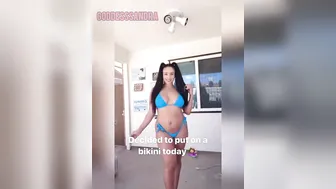 Sandra Latina teen slut fingers her crevices