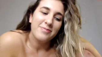 pink_velvet_dreams crazy beauty takes off her red dress