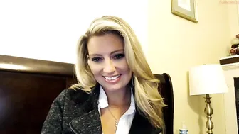 vanessavice19 beautiful blonde girl shows naked body