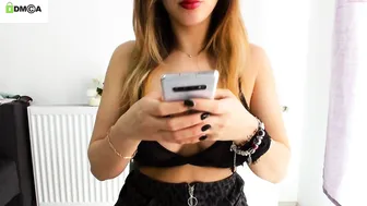 the_unknown_girl shows five incredible orgasms