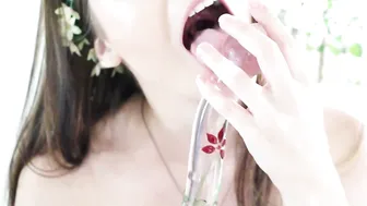 Catjira shows how deep a toy can be in your mouth