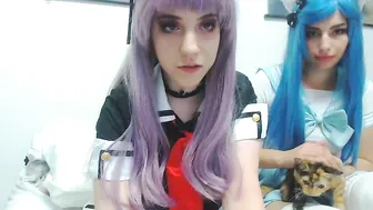 Lana_Rain teasing his gap with her middle finger