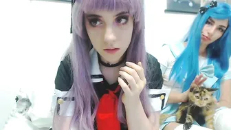 Lana_Rain teasing his gap with her middle finger