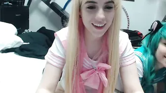 Lana_Rain big ass blonde in stockings twisting her ass