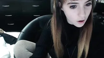 Lana_Rain adorable chick pulls vagina