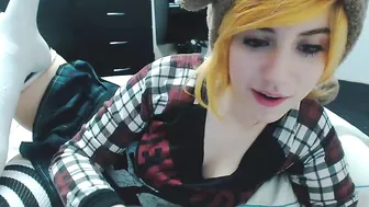 Lana_Rain busty woman chatting in chat