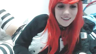 Lana_Rain masturbating with a tampon in pussy