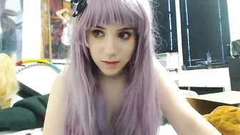 Lana_Rain crazy chick demonstrates sexy body