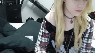 Lana_Rain cute girls fuck with a bottle