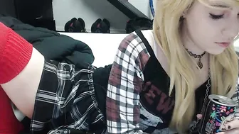 Lana_Rain cute girls fuck with a bottle