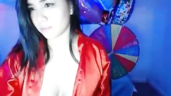 miahcalix Young schoolgirl erotically eats a banana