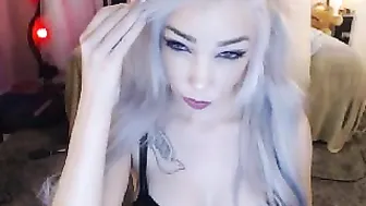 lilmskitten Captivating dancing in a skirt and undressing