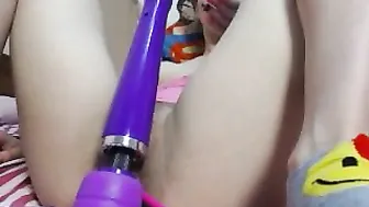 kiti_sweet Kralia in stockings intensely fingering vagina