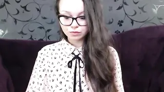 hotty_nerd Hot babe masturbates shaved cunt