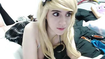 Lana_Rain adorable petite effectively jerking pussy