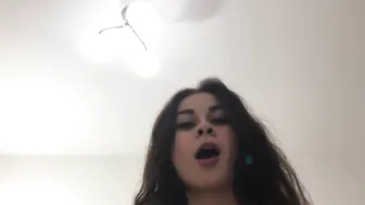 lolly_lips busty young lady removes her panties