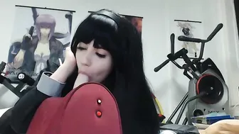 Lana_Rain sexy blonde pulls pussy hand