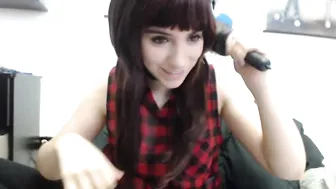 Lana_Rain sultry confused talks in fries